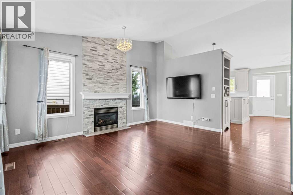 Property at 92 Hillview Drive image 4