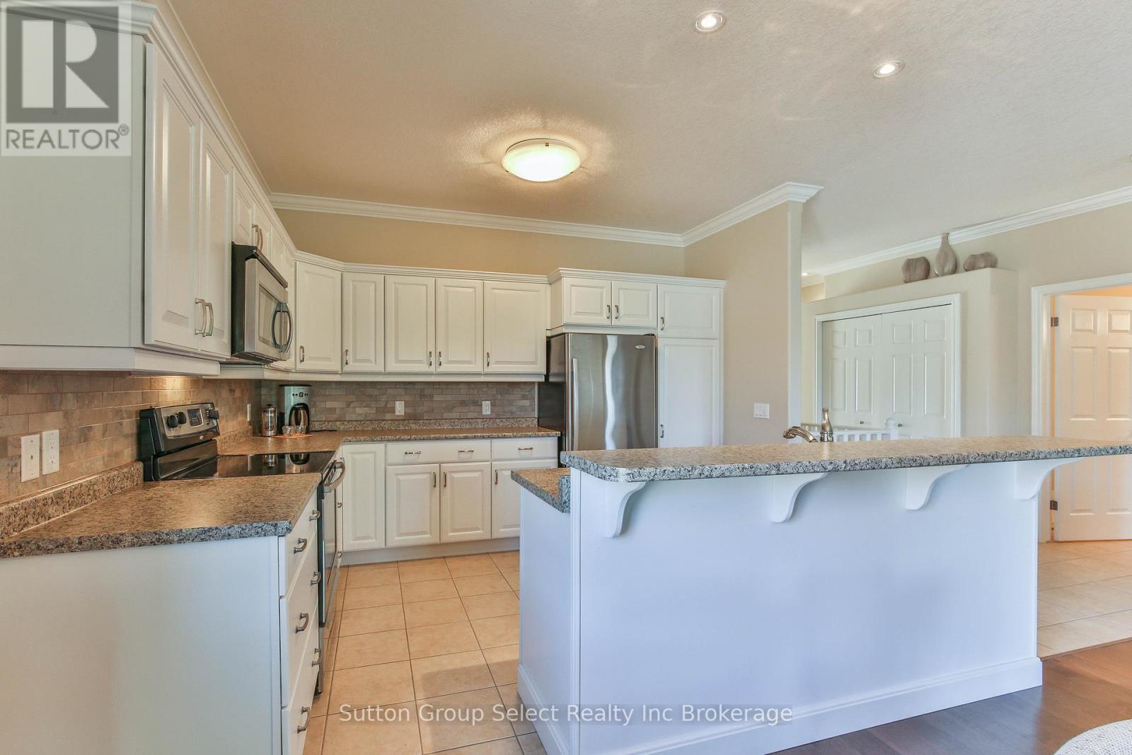 38 - 540 Spitfire Street, Woodstock (Woodstock - North), Ontario  N4T 0C2 - Photo 10 - X12408851