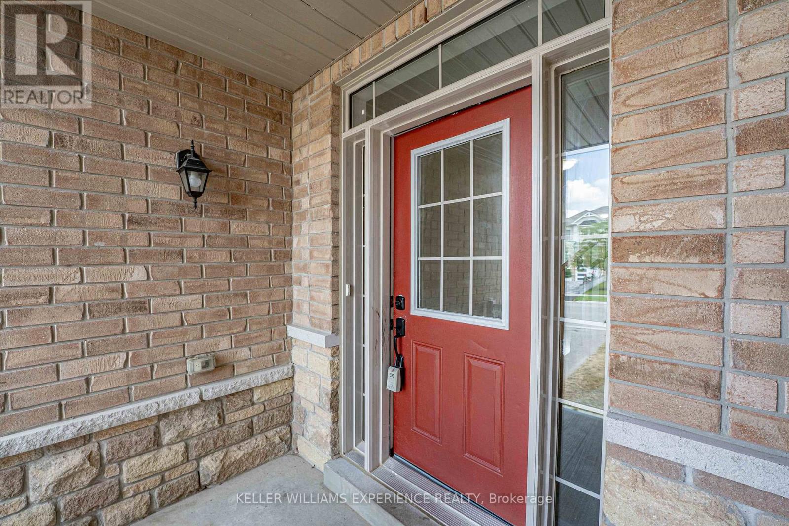 9 Greenwood Drive, Essa, Ontario  L3W 0N5 - Photo 2 - N12340161