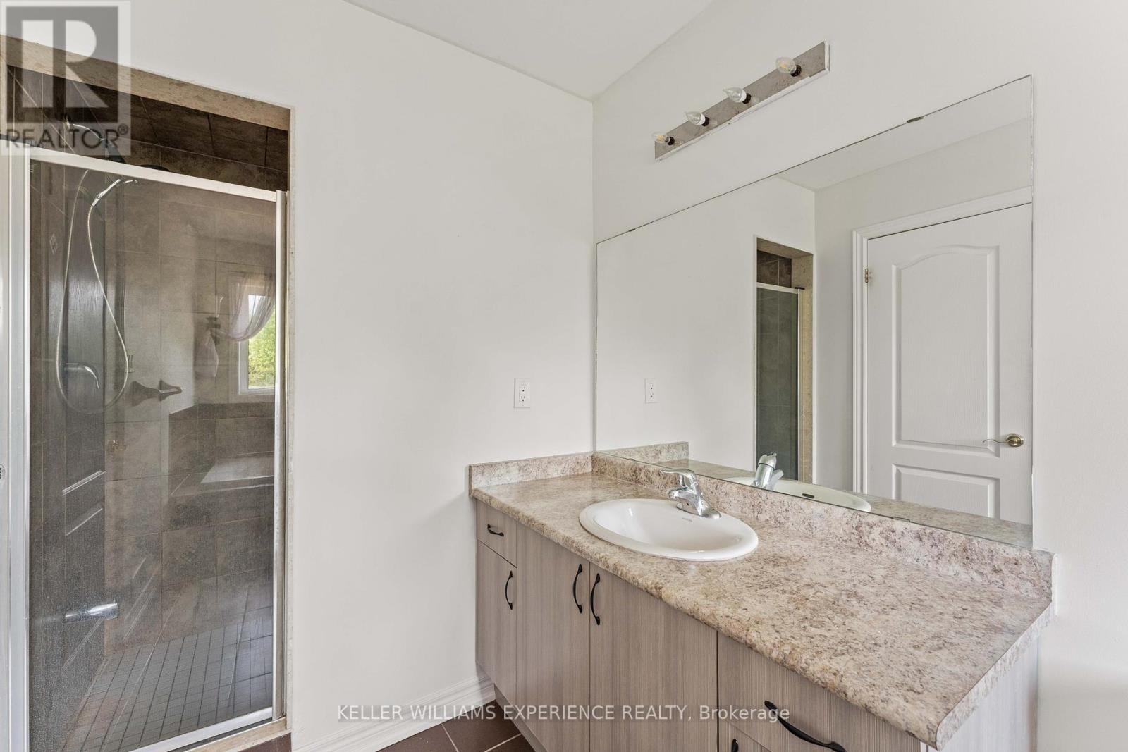 9 Greenwood Drive, Essa, Ontario  L3W 0N5 - Photo 23 - N12340161