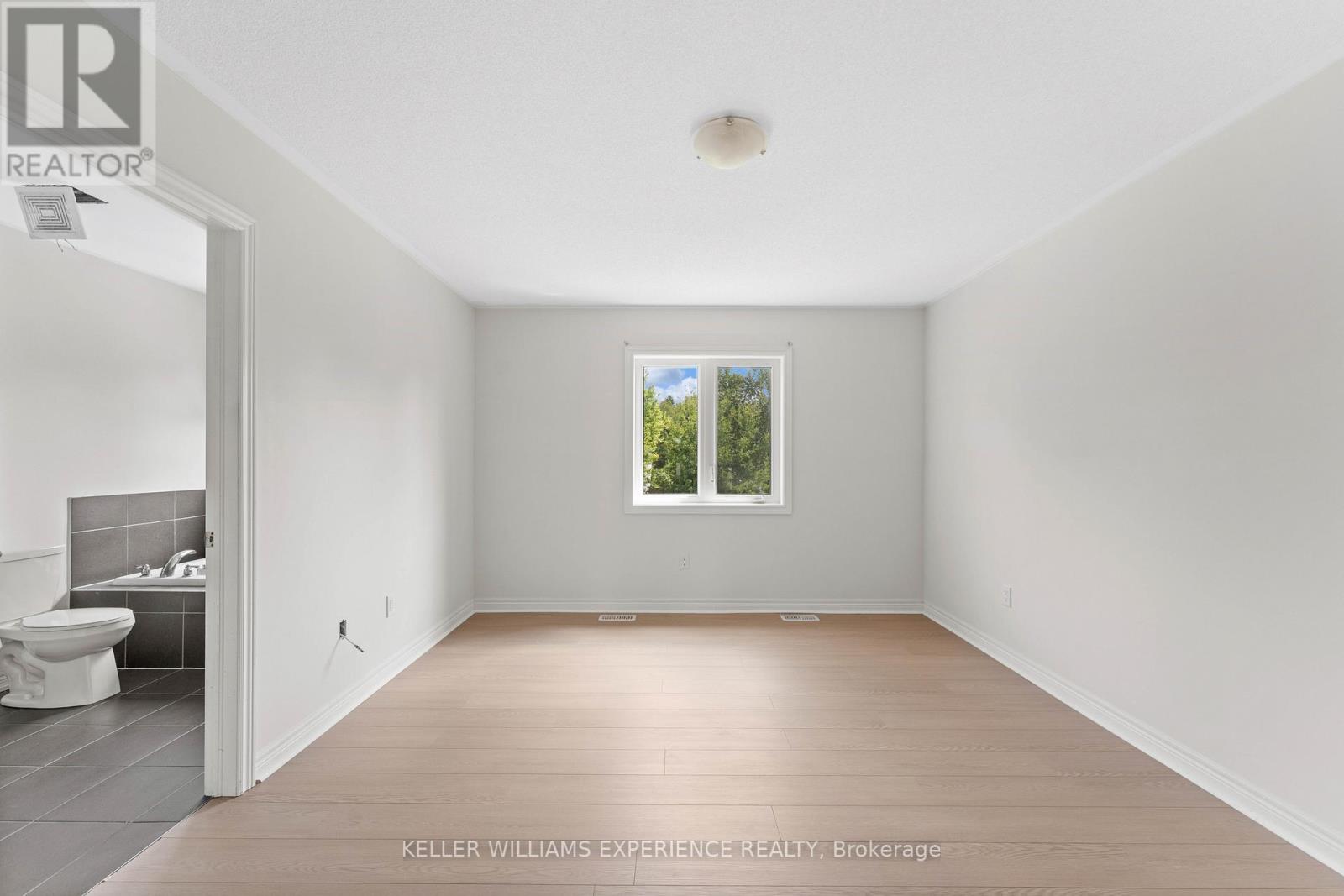 9 Greenwood Drive, Essa, Ontario  L3W 0N5 - Photo 20 - N12340161