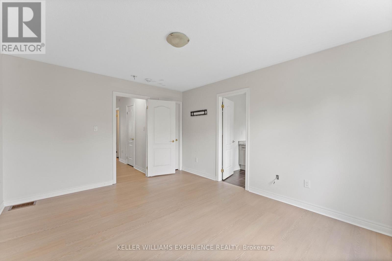 9 Greenwood Drive, Essa, Ontario  L3W 0N5 - Photo 21 - N12340161