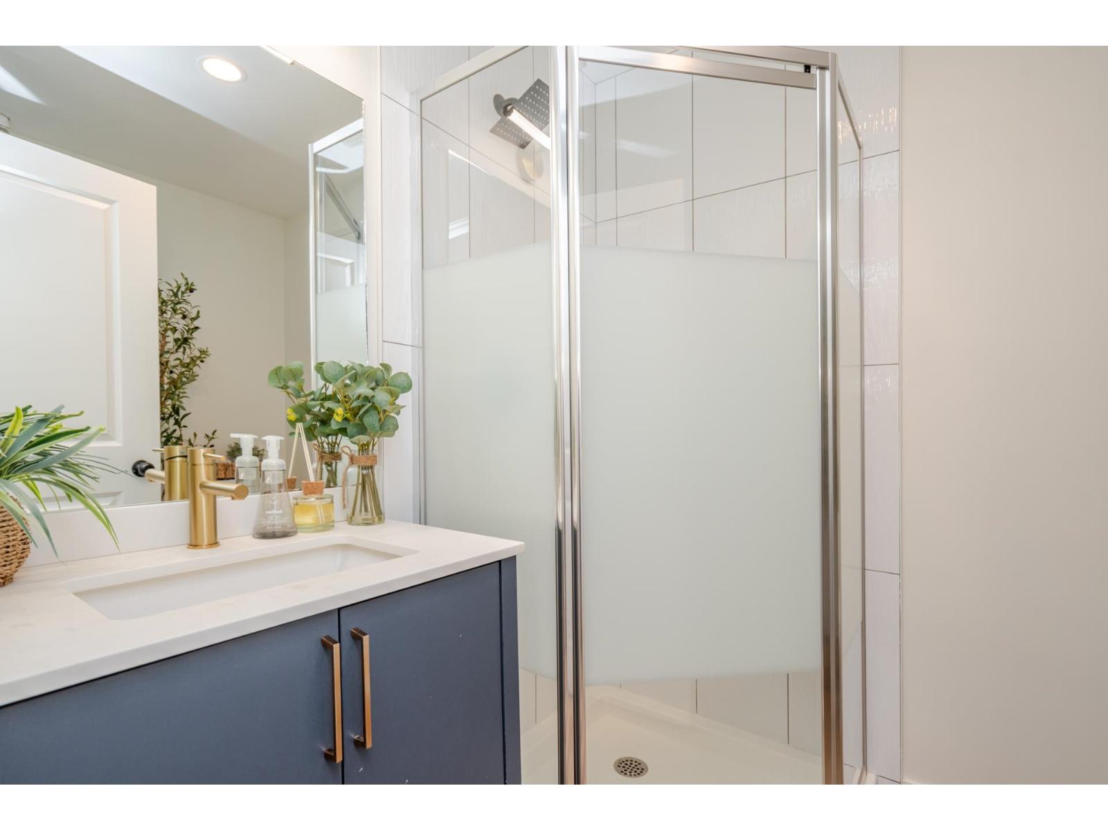 8528 Dunn Street, Mission, British Columbia  V2V 6V4 - Photo 13 - R3048445