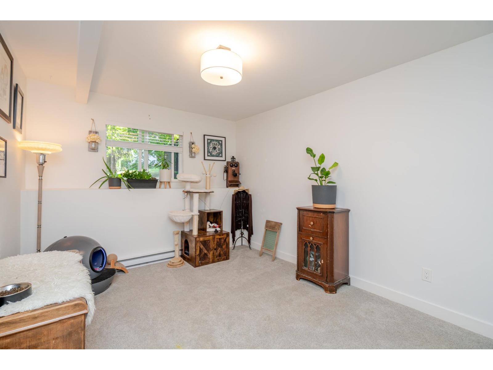 8528 Dunn Street, Mission, British Columbia  V2V 6V4 - Photo 21 - R3048445