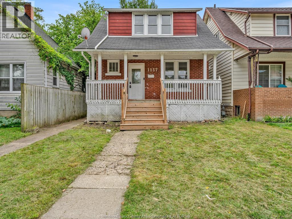 MLS# 25023684: 1137 BRUCE AVENUE, Windsor, Canada