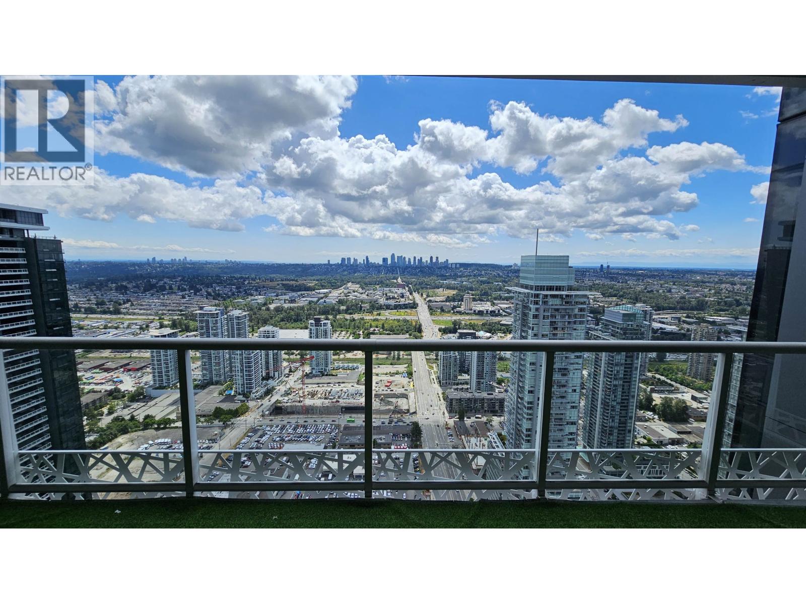 6005 4510 Halifax Way, Burnaby, British Columbia  V5C 0K4 - Photo 2 - R3048514