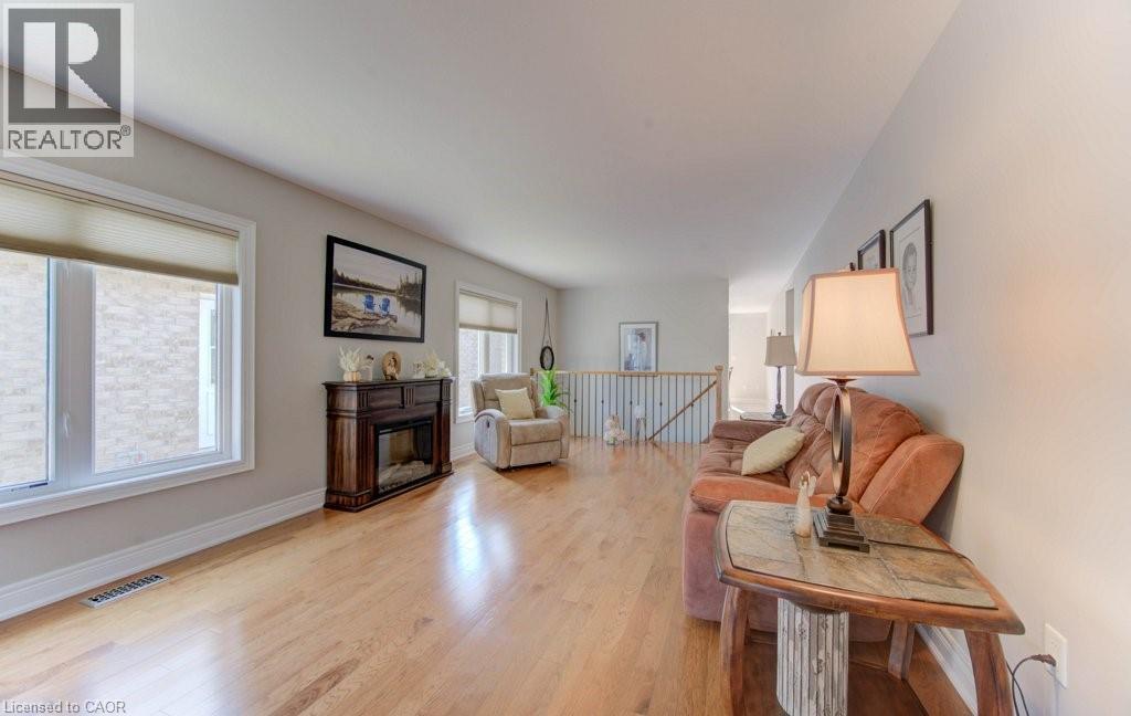 23 Michael Myers Road, Baden, Ontario  N3A 4S5 - Photo 3 - 40770710