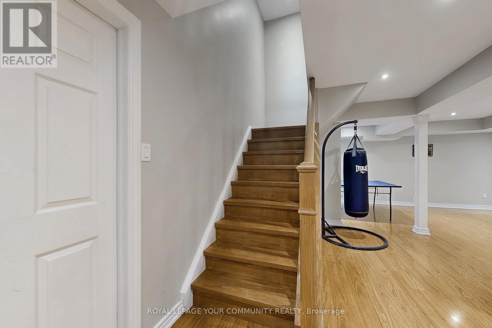 287 Manchester Drive, Newmarket (Bristol-London), Ontario  L3Y 6J4 - Photo 39 - N12377451