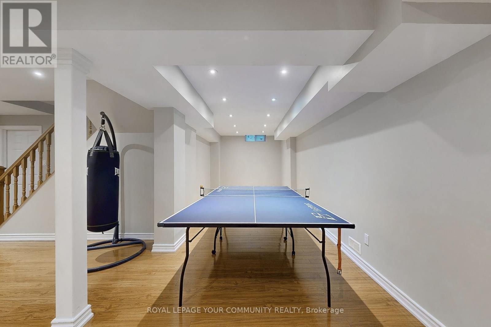287 Manchester Drive, Newmarket (Bristol-London), Ontario  L3Y 6J4 - Photo 41 - N12377451