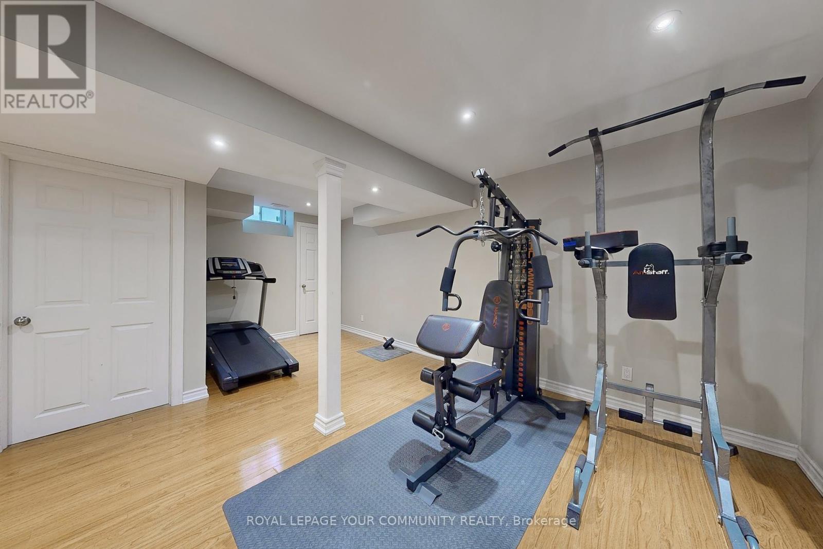 287 Manchester Drive, Newmarket (Bristol-London), Ontario  L3Y 6J4 - Photo 44 - N12377451