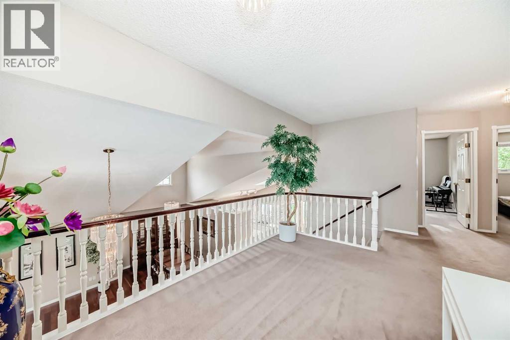 1405 Shawnee Road Sw, Calgary, Alberta  T2Y 2T1 - Photo 37 - A2254159