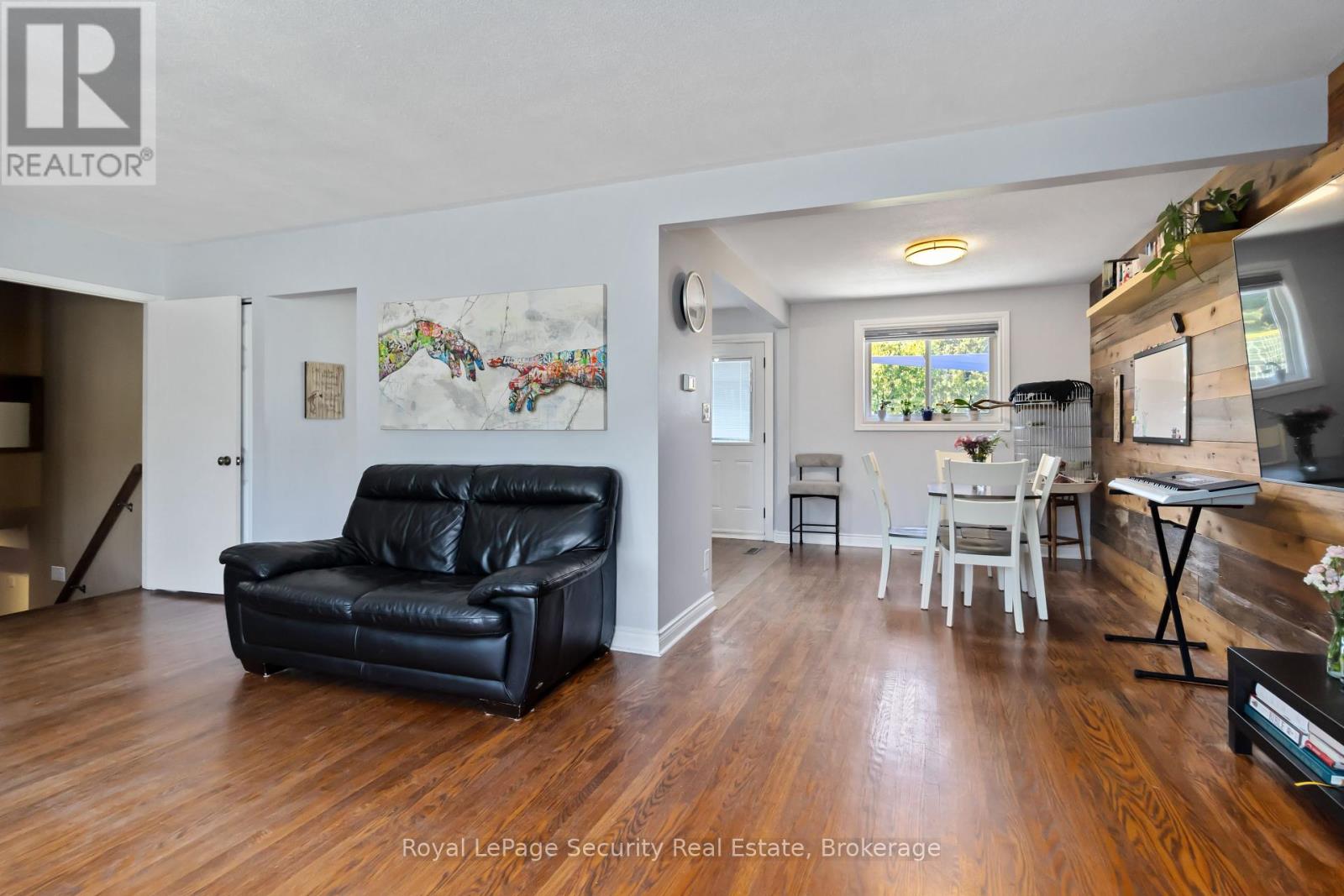 53 Dunblaine Crescent W, Brampton, Ontario  L6T 3H1 - Photo 12 - W12407425