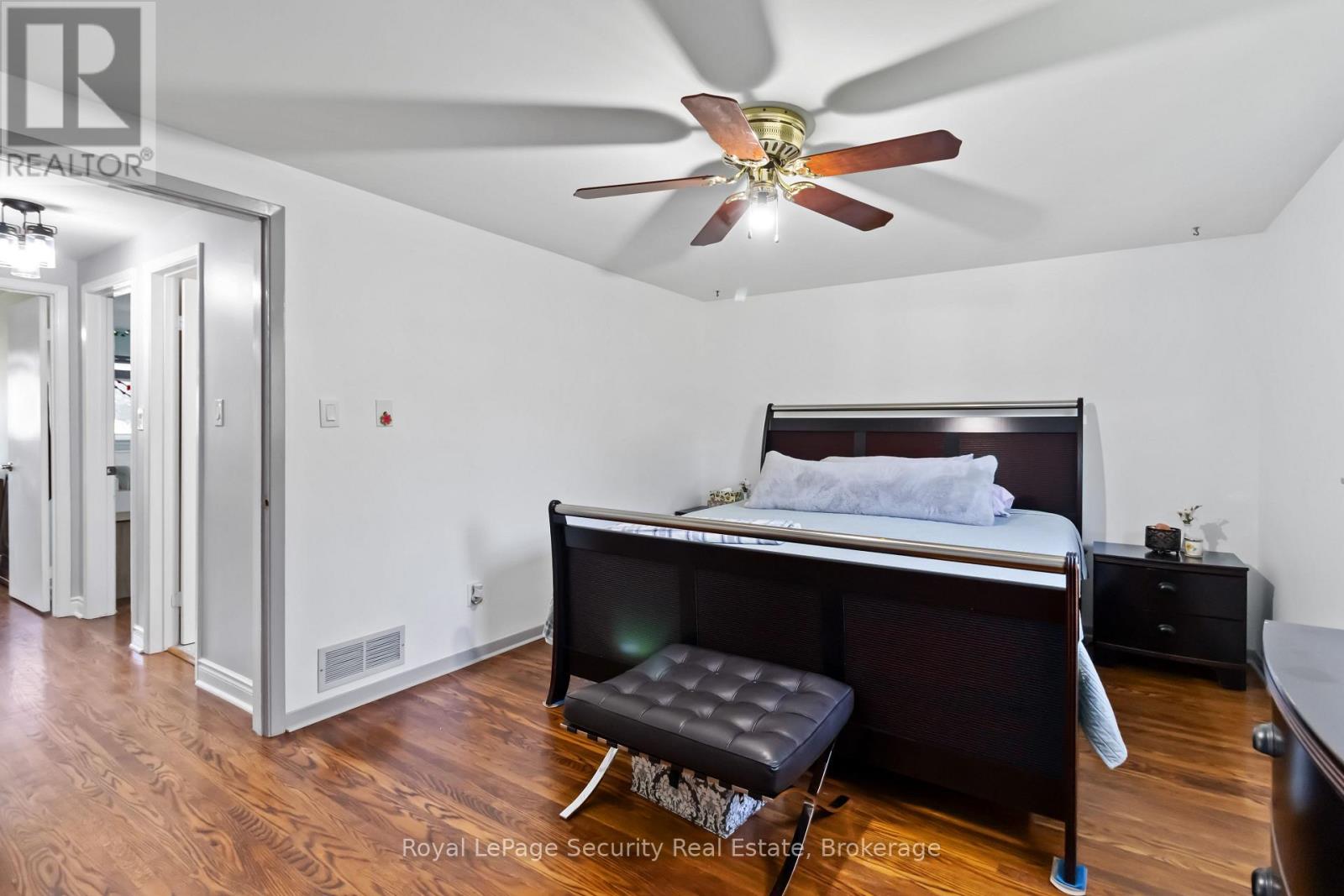53 Dunblaine Crescent W, Brampton, Ontario  L6T 3H1 - Photo 32 - W12407425
