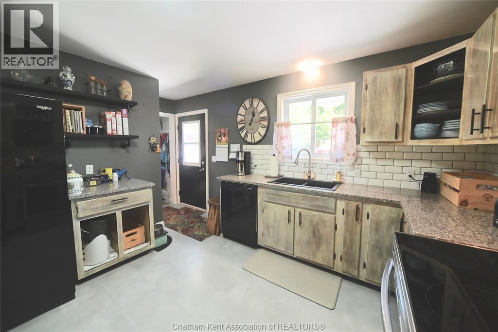 161 Queen Street, Highgate, Ontario  N0P 1T0 - Photo 13 - 25023608