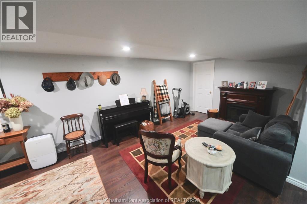 161 Queen Street, Highgate, Ontario  N0P 1T0 - Photo 30 - 25023608