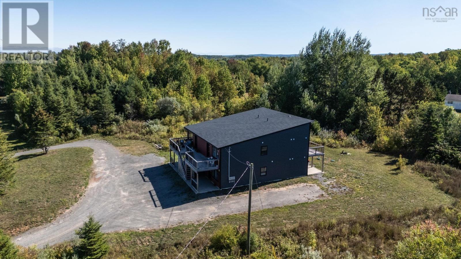 26-28 Raspberry Lane, Currys Corner, Nova Scotia  B0N 2T0 - Photo 38 - 202523524