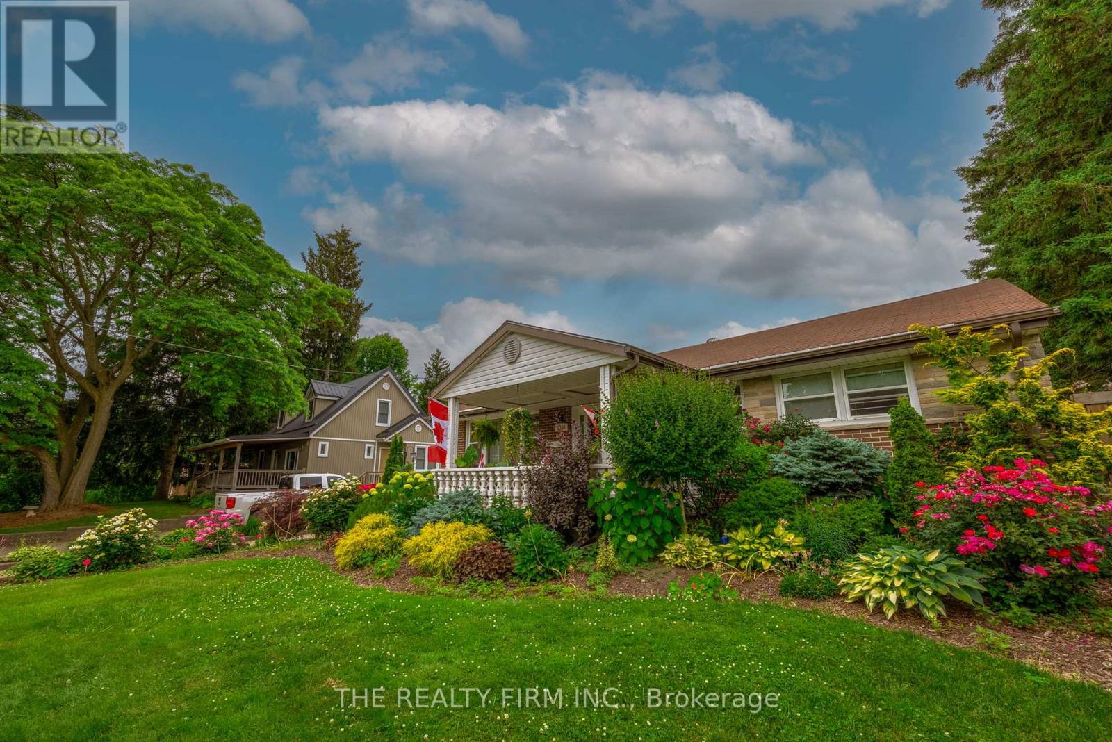 1864 Parkhurst Avenue, London East, Ontario  N5V 2C3 - Photo 3 - X12408992