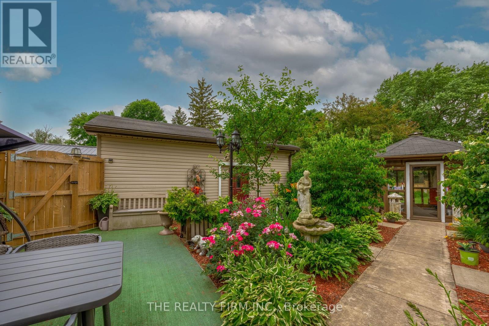 1864 Parkhurst Avenue, London East, Ontario  N5V 2C3 - Photo 35 - X12408992