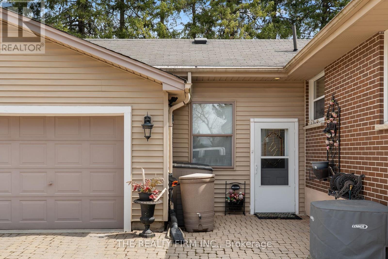 1864 Parkhurst Avenue, London East, Ontario  N5V 2C3 - Photo 7 - X12408992