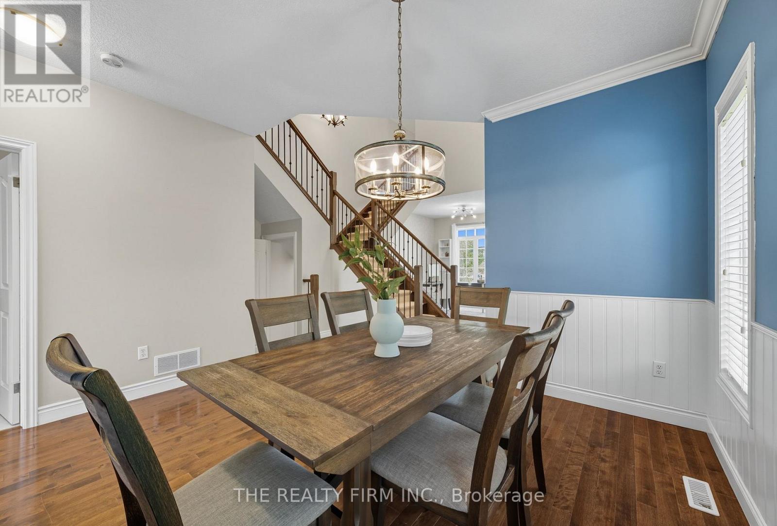 1561 Privet Place, London North, Ontario  N5X 0E7 - Photo 5 - X12409004
