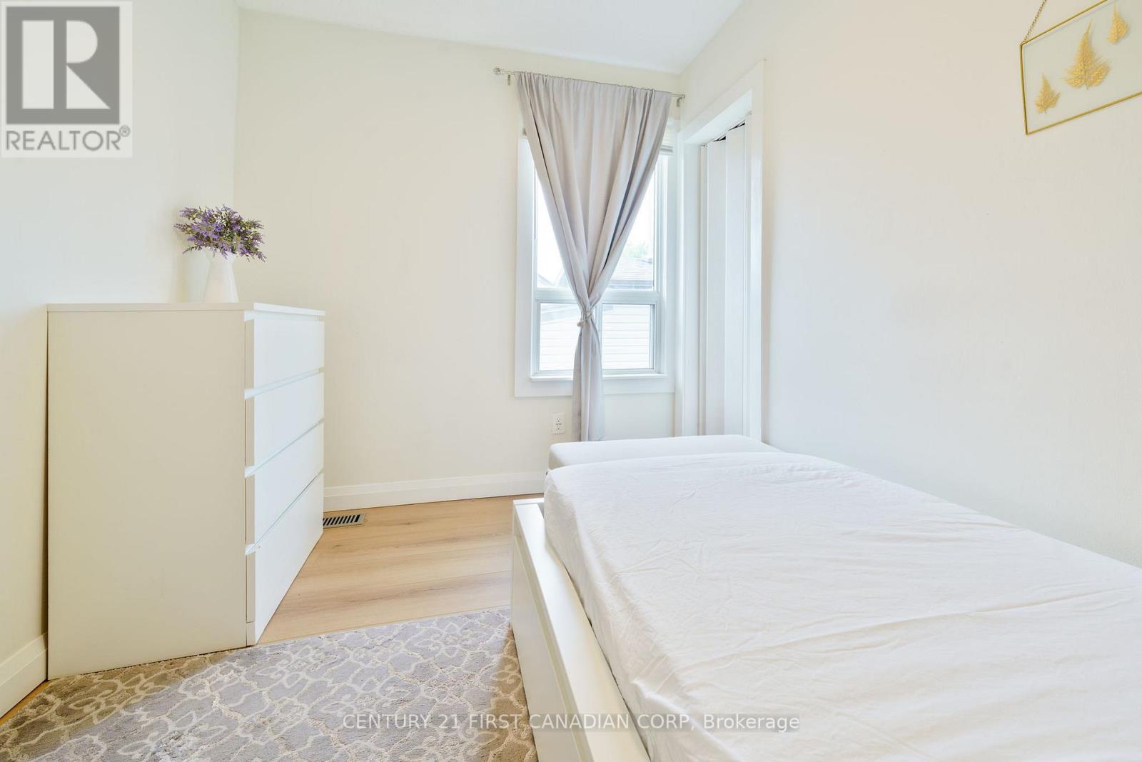 79 Hume Street, London East (East M), Ontario  N5Z 2P1 - Photo 12 - X12409058