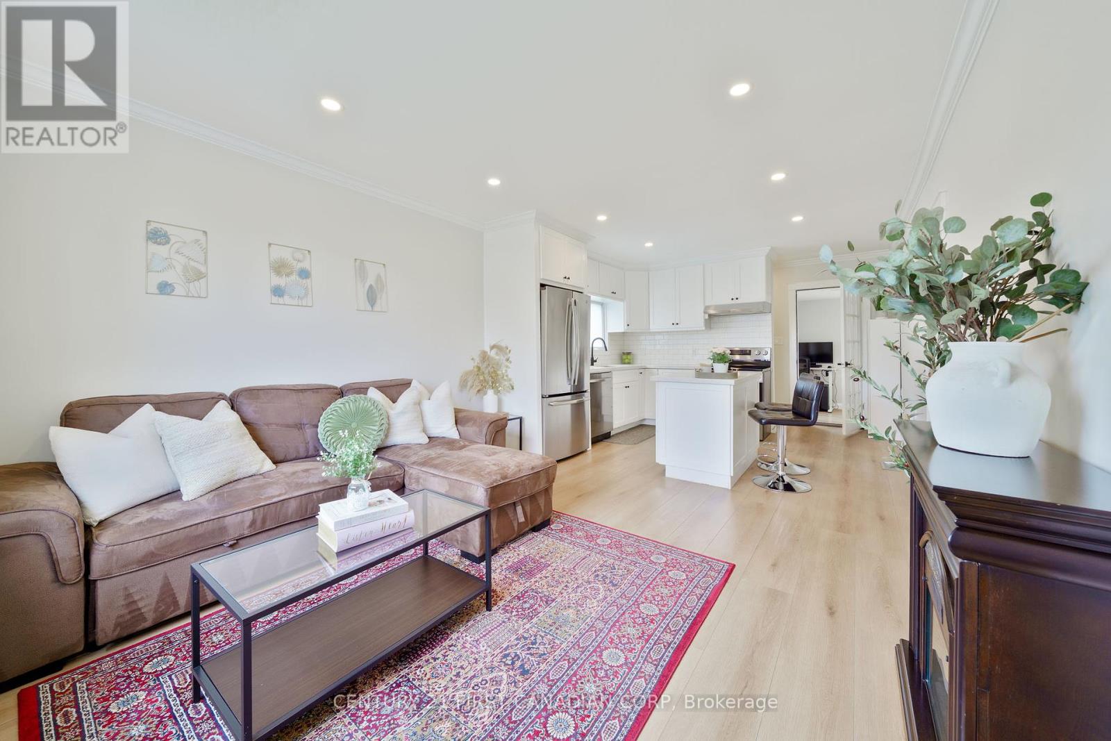 79 Hume Street, London East (East M), Ontario  N5Z 2P1 - Photo 6 - X12409058
