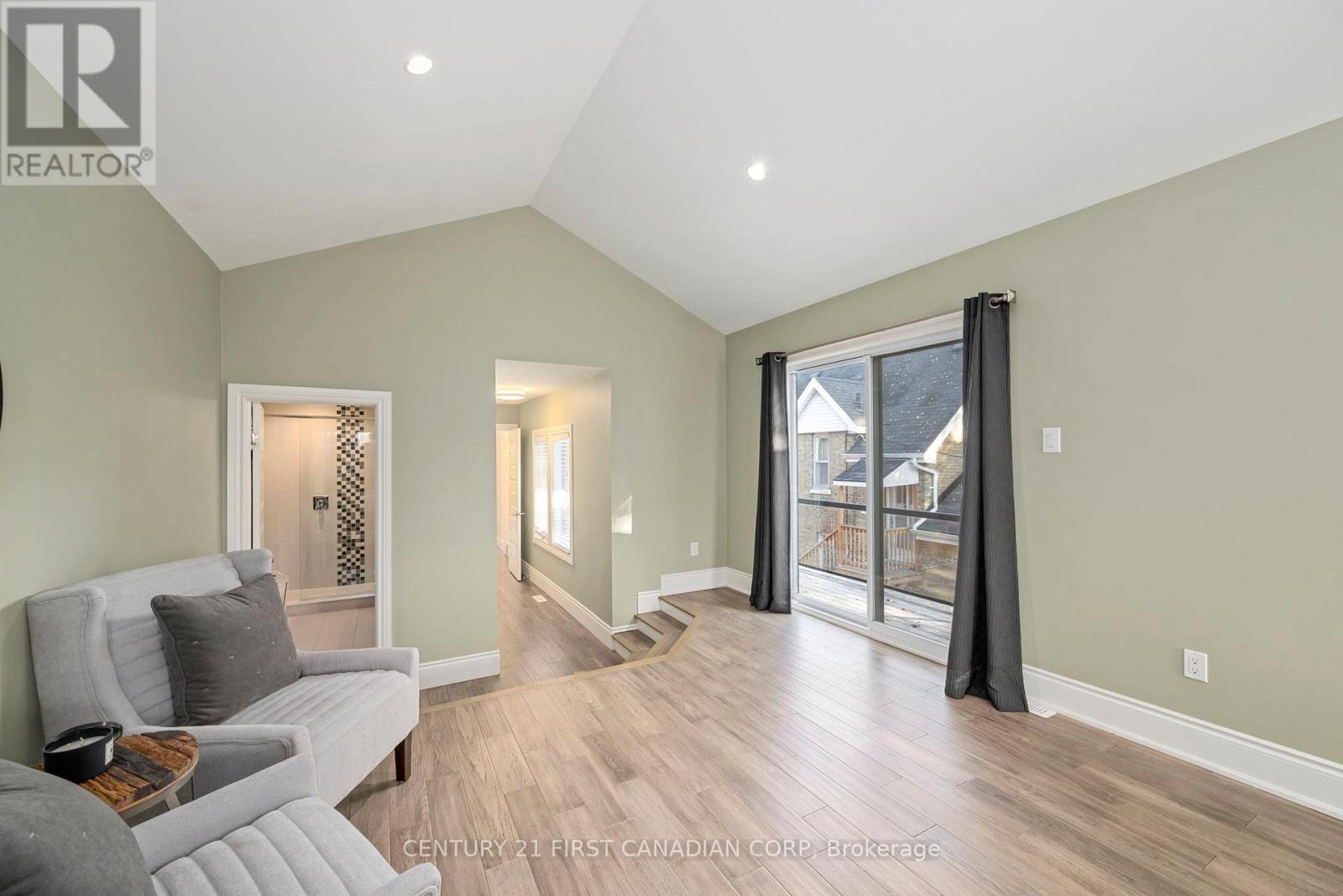 239 Tecumseh Avenue E, London South, Ontario  N6C 1S7 - Photo 26 - X12409070