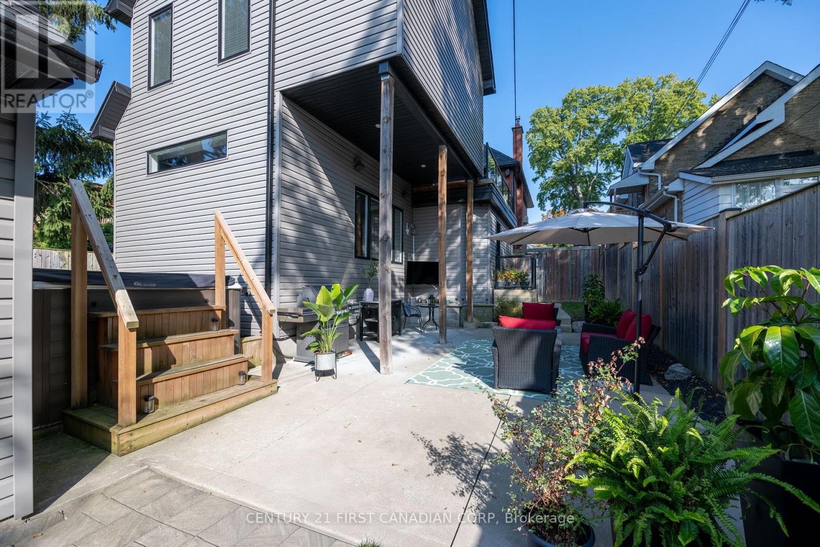 239 Tecumseh Avenue E, London South, Ontario  N6C 1S7 - Photo 35 - X12409070