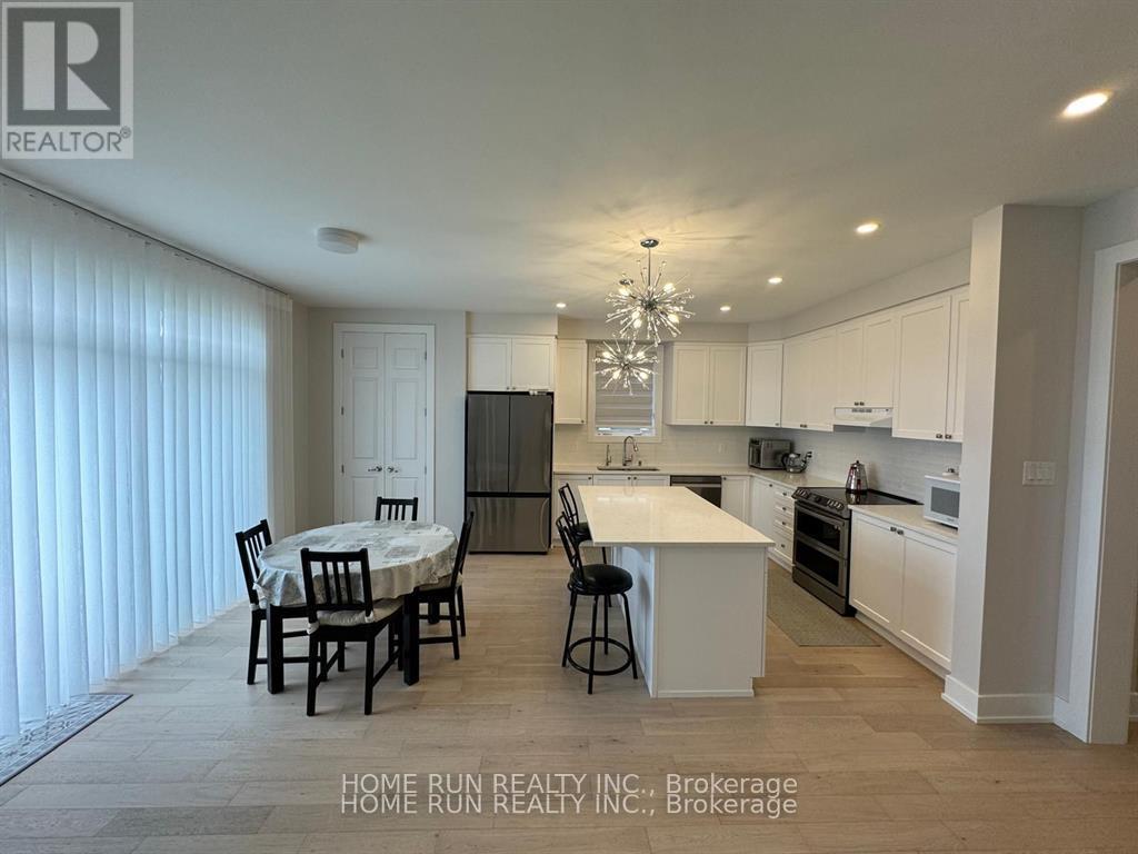 1032 Showman Street, Ottawa, Ontario  K0A 2Z0 - Photo 13 - X12408937