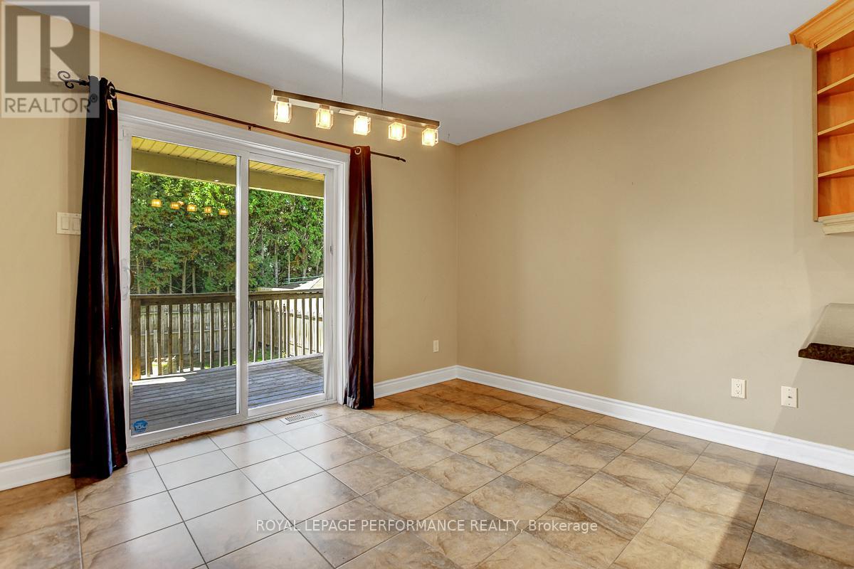 16 Settlement Lane, Russell, Ontario  K4R 0A4 - Photo 12 - X12408960