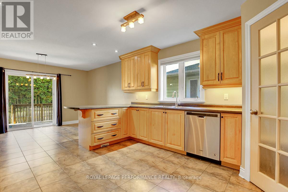 16 Settlement Lane, Russell, Ontario  K4R 0A4 - Photo 18 - X12408960