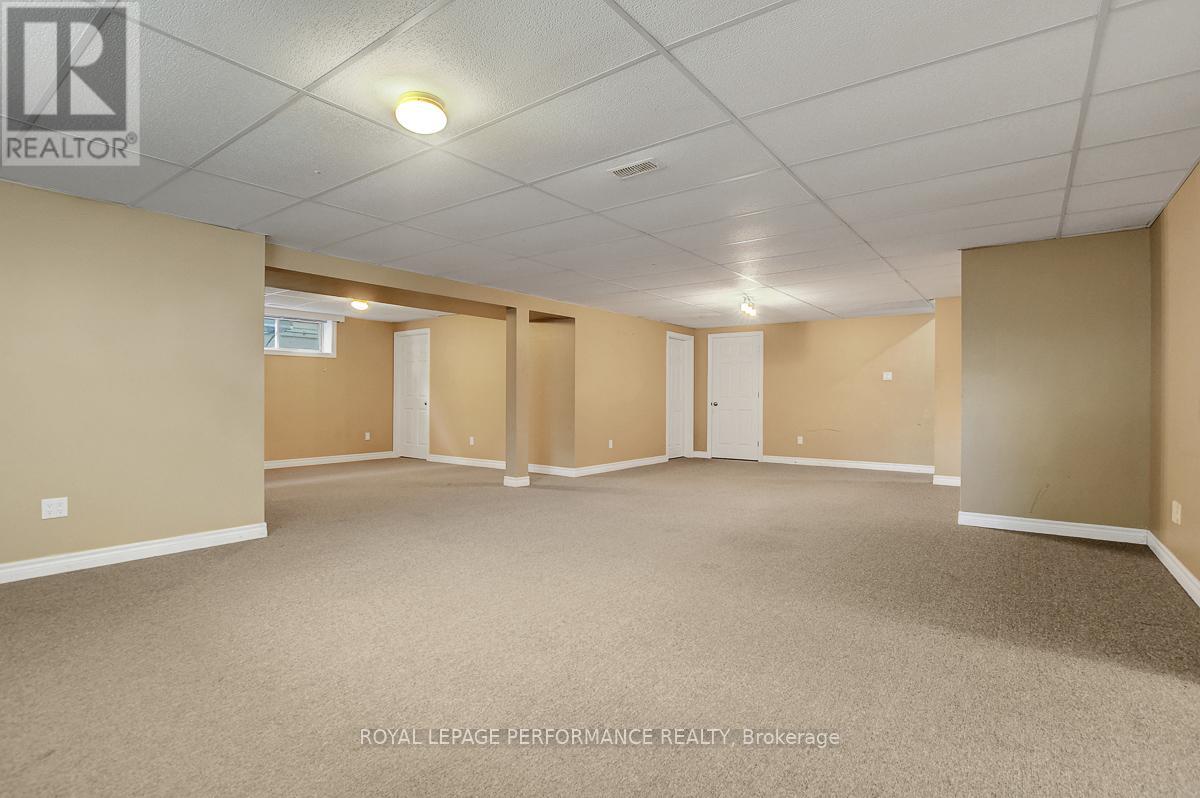 16 Settlement Lane, Russell, Ontario  K4R 0A4 - Photo 38 - X12408960