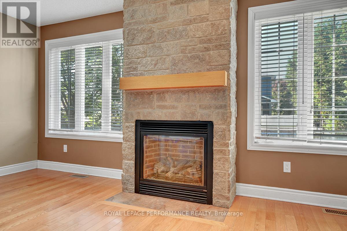 16 Settlement Lane, Russell, Ontario  K4R 0A4 - Photo 9 - X12408960