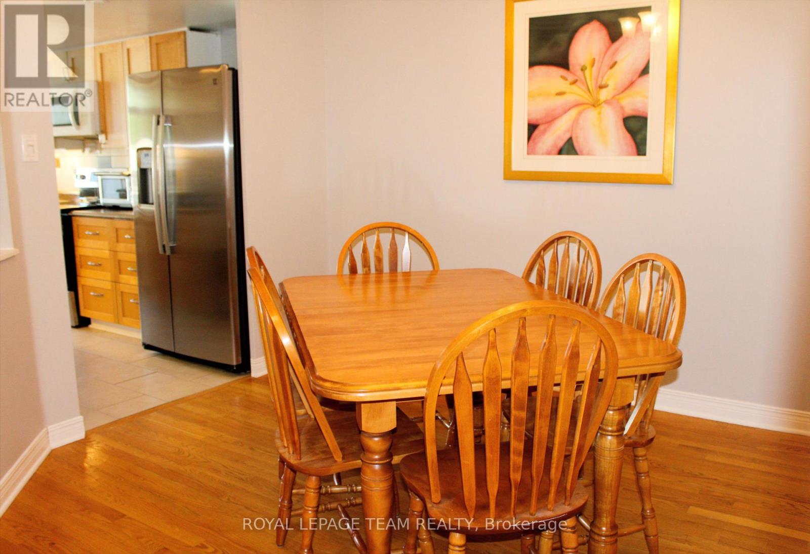 19 Locheland Crescent, Ottawa, Ontario  K2G 6H2 - Photo 7 - X12409009