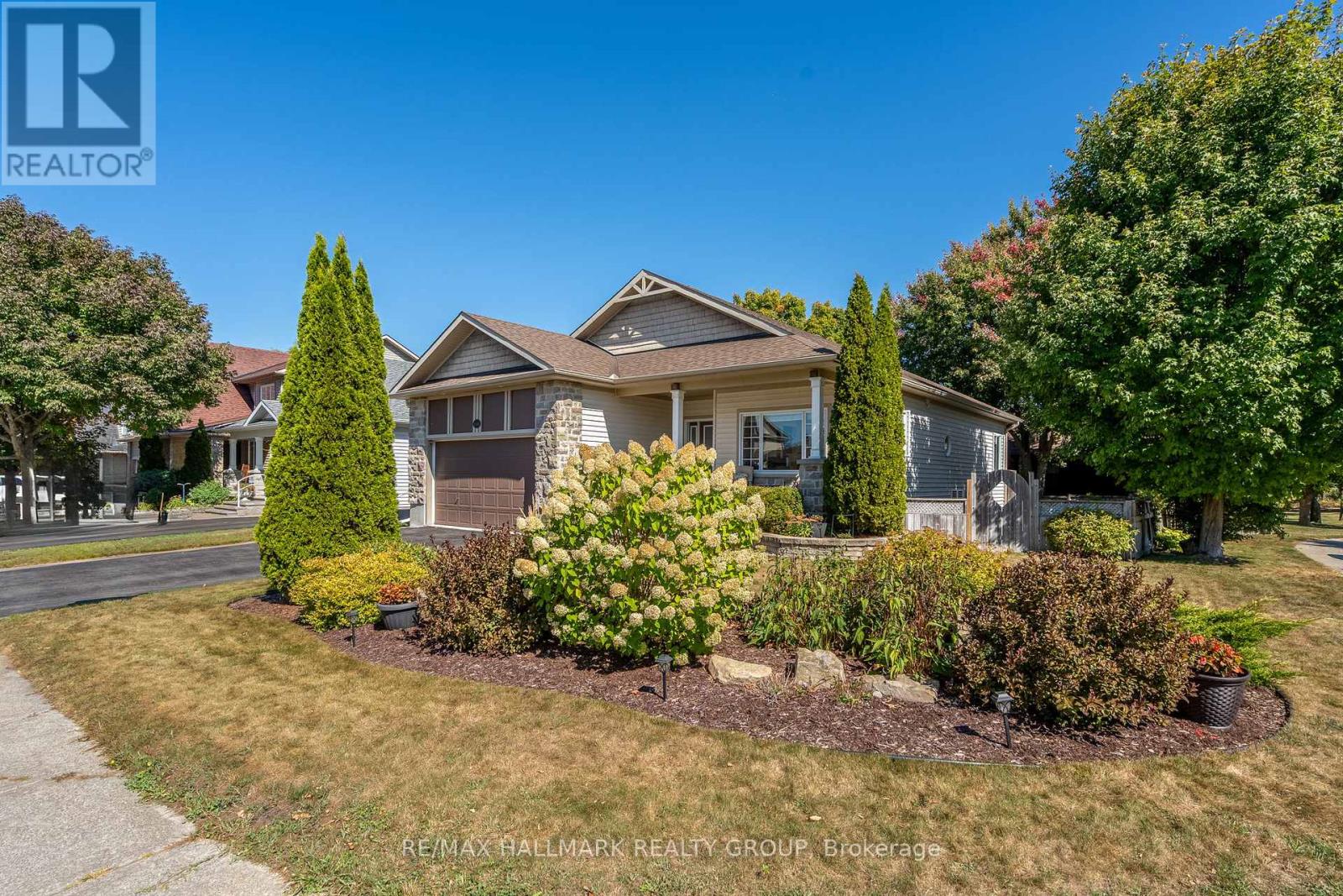 140 Peckett Drive, Carleton Place, Ontario  K7C 4V3 - Photo 2 - X12409091