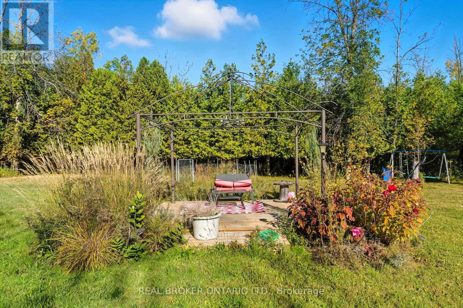 1011 Whitney Road, North Grenville, Ontario  K0G 1J0 - Photo 24 - X12409114