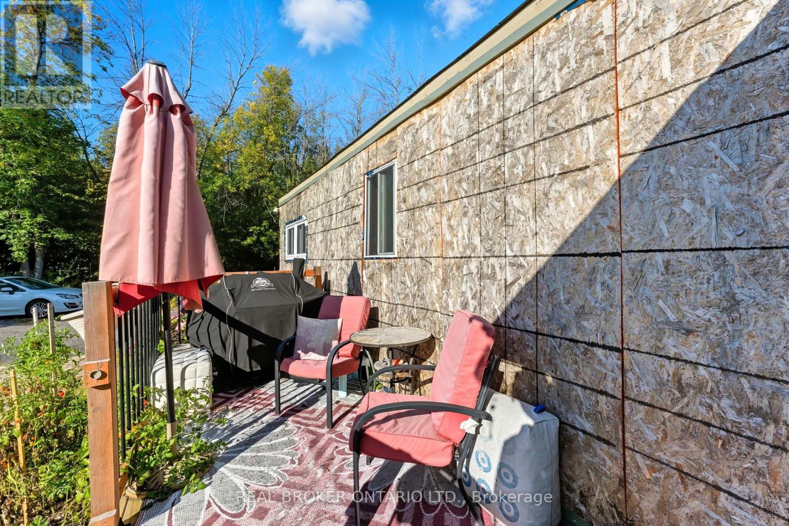 1011 Whitney Road, North Grenville, Ontario  K0G 1J0 - Photo 6 - X12409114