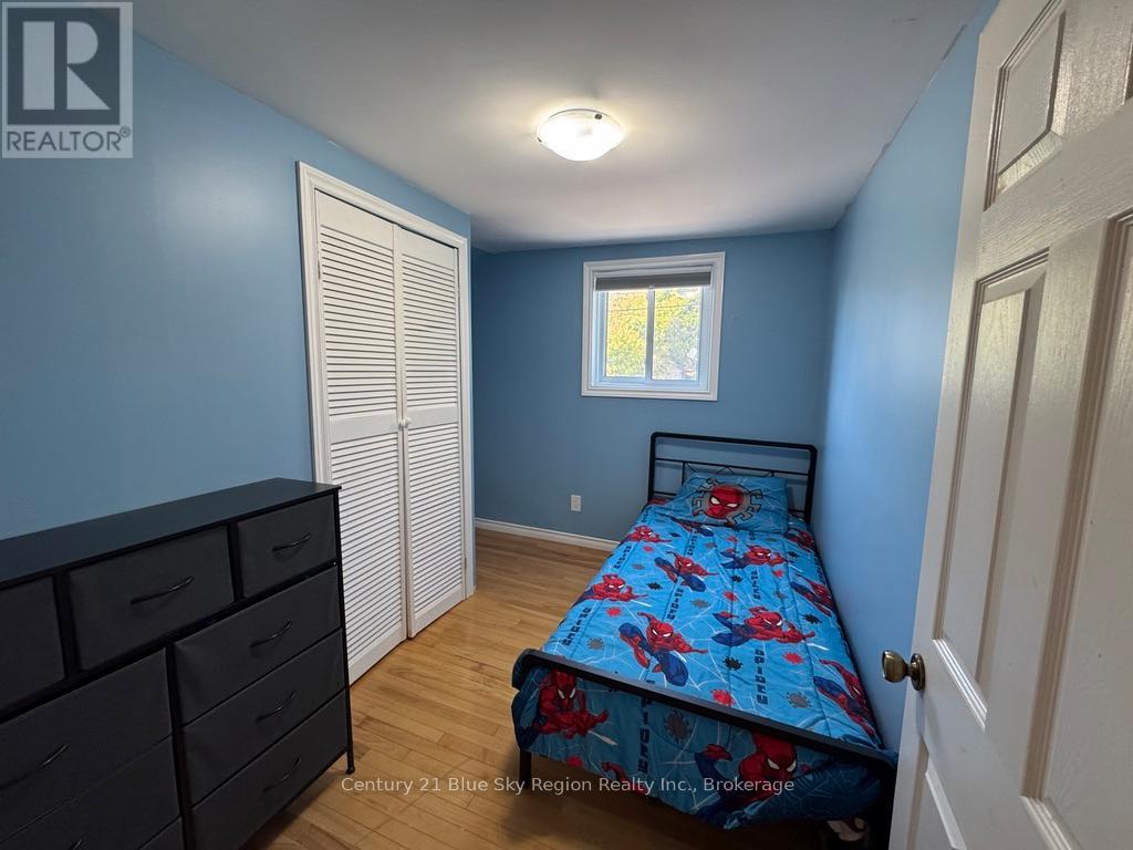 140 Fifth Avenue W, North Bay, Ontario  P1B 3N5 - Photo 13 - X12409022
