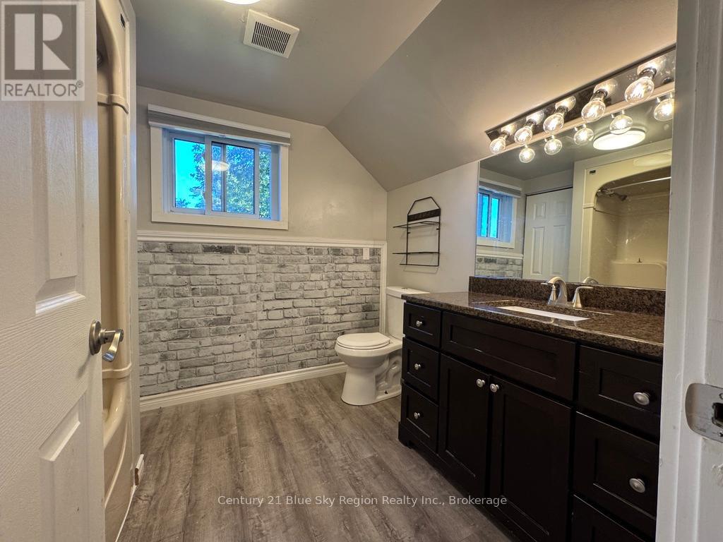 140 Fifth Avenue W, North Bay, Ontario  P1B 3N5 - Photo 16 - X12409022