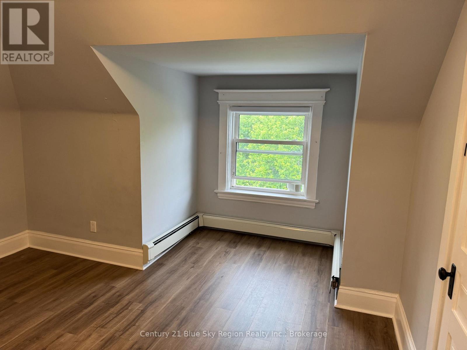 136 Second Avenue E, North Bay, Ontario  P1B 1L2 - Photo 15 - X12409067