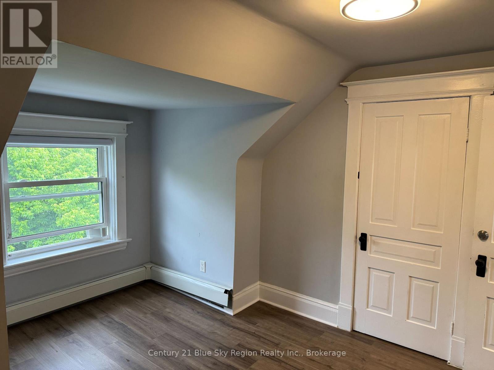 136 Second Avenue E, North Bay, Ontario  P1B 1L2 - Photo 16 - X12409067