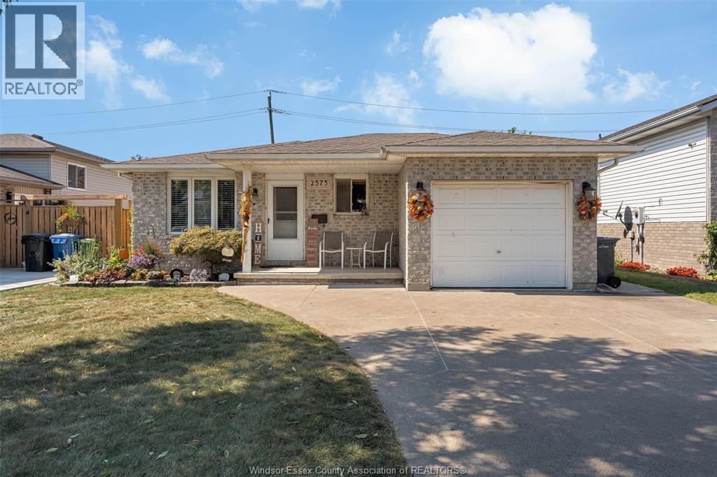 MLS# 25023680: 2575 GEM, Windsor, Canada