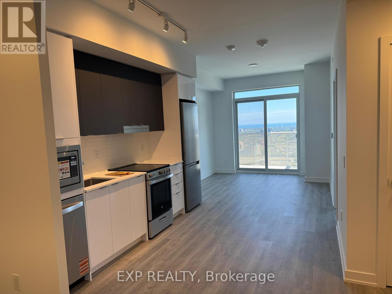 3204 - 5105 Hurontario Street, Mississauga, Ontario  L4Z 0C9 - Photo 6 - W12392568