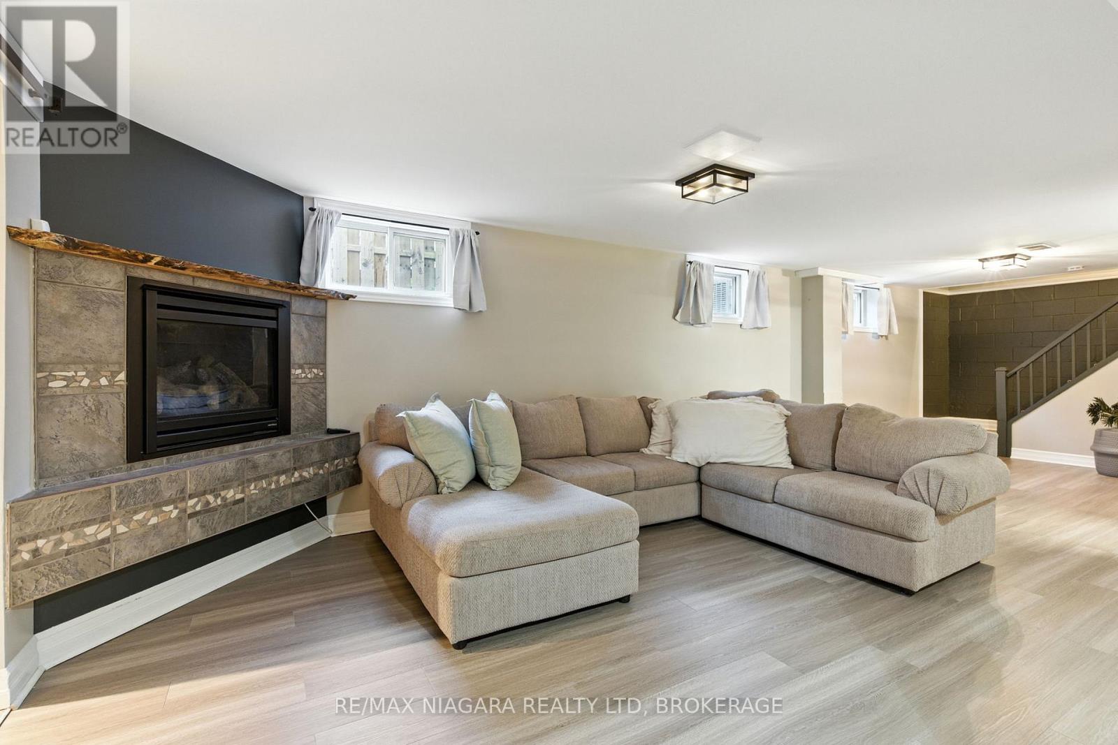 6775 Joyce Avenue, Niagara Falls, Ontario  L2G 4R6 - Photo 27 - X12409010
