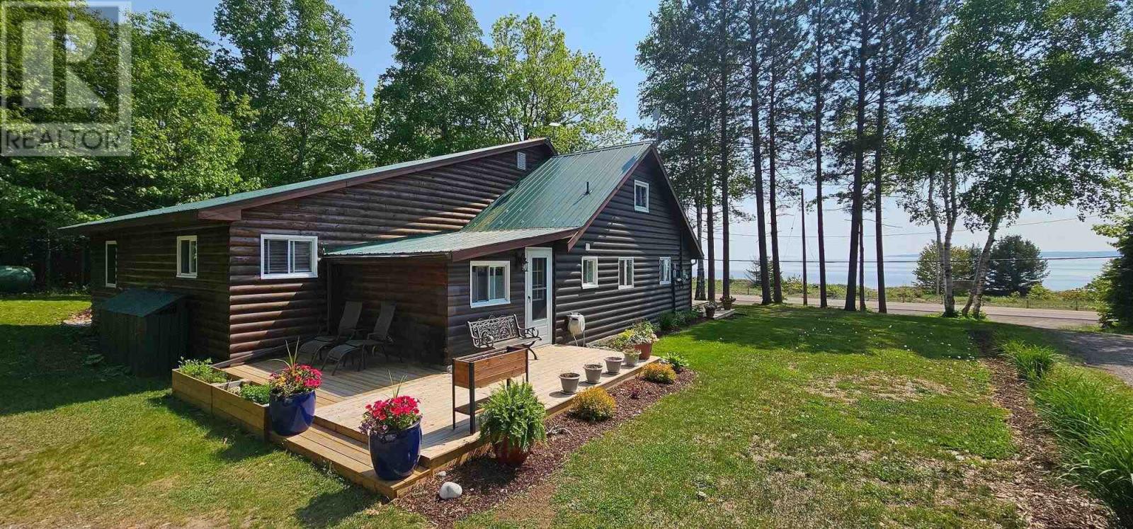 10366 Highway 17 N, Batchawana, Ontario  P0S 1A0 - Photo 1 - SM252663