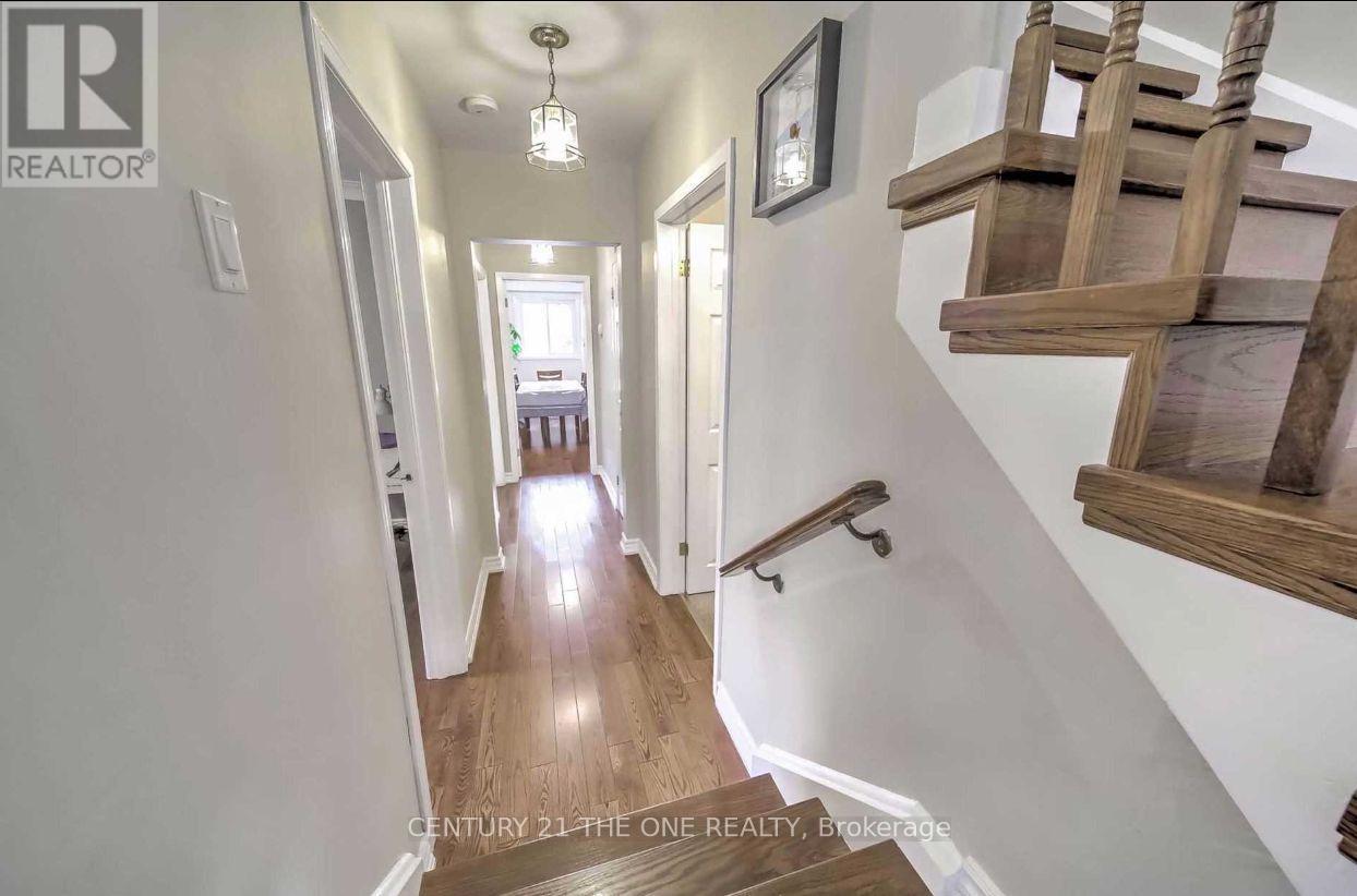 45 Greyhound Drive, Toronto, Ontario  M2H 1K2 - Photo 6 - C12408825