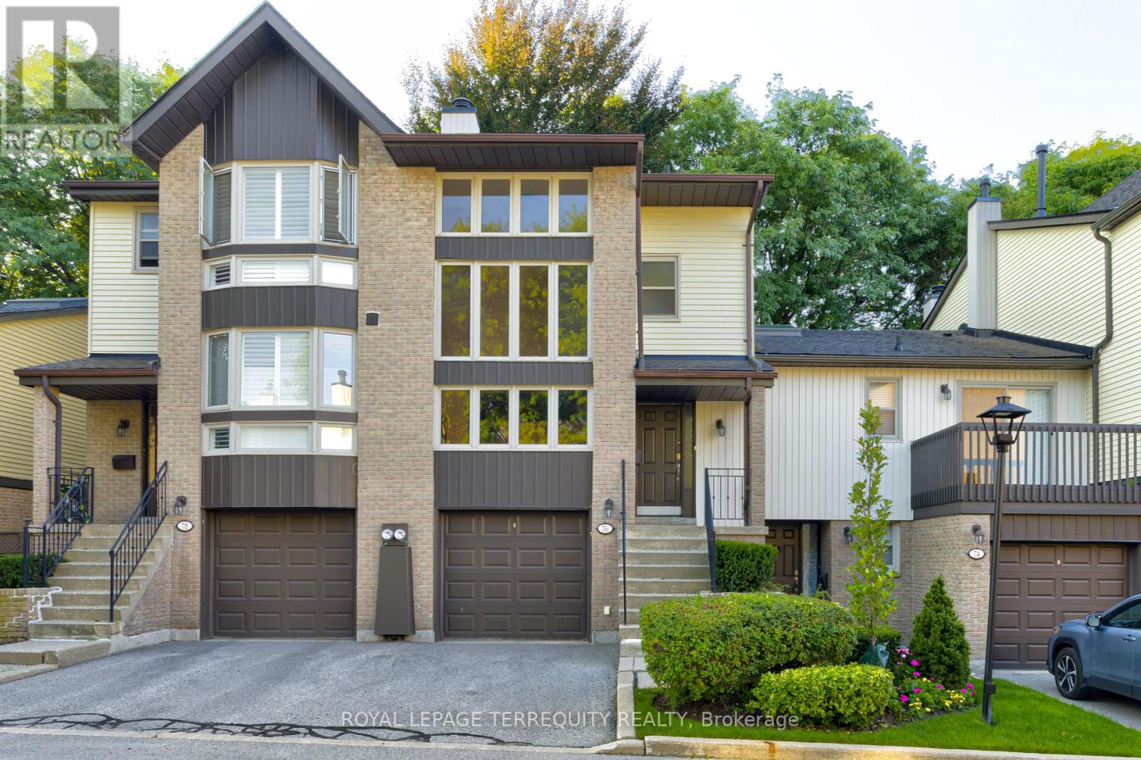 76 ENGLISH IVY WAY, Toronto, Ontario