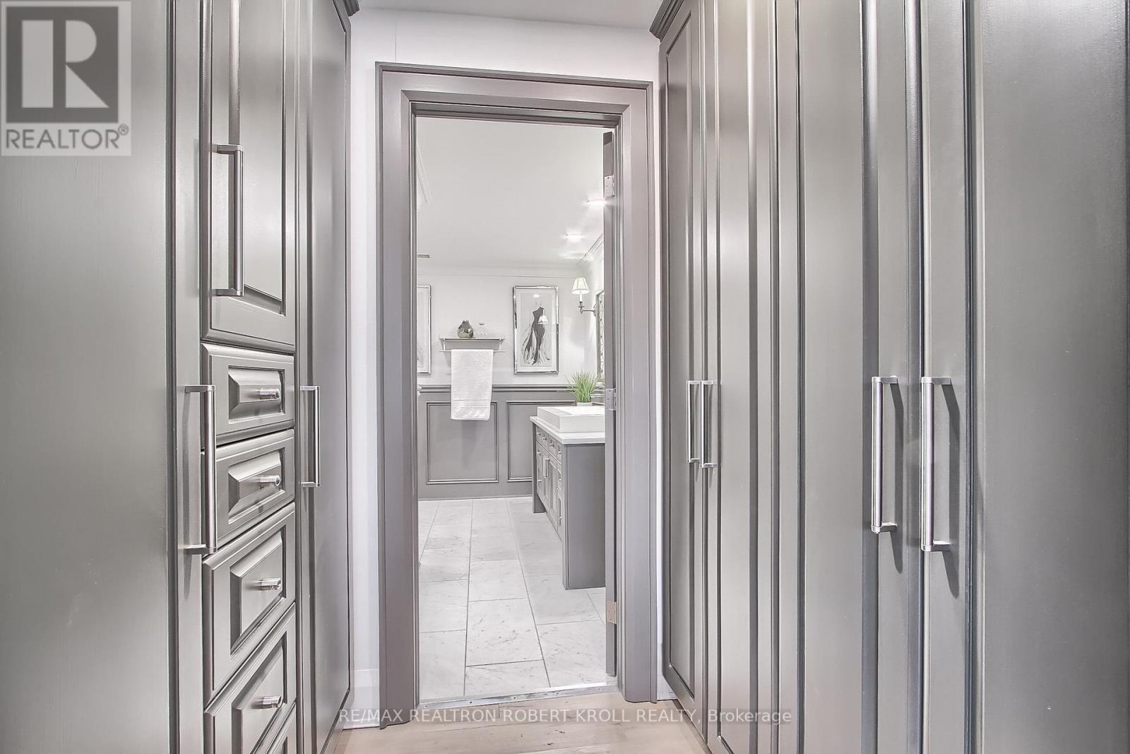406 - 55a Avenue Road, Toronto, Ontario  M5R 2G3 - Photo 32 - C12408860