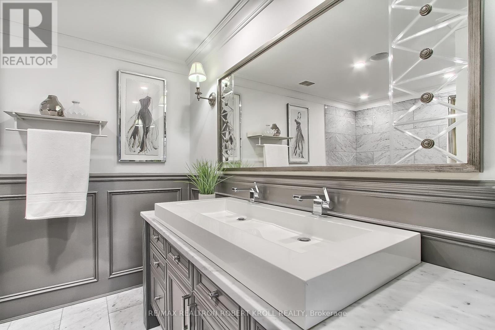 406 - 55a Avenue Road, Toronto, Ontario  M5R 2G3 - Photo 34 - C12408860