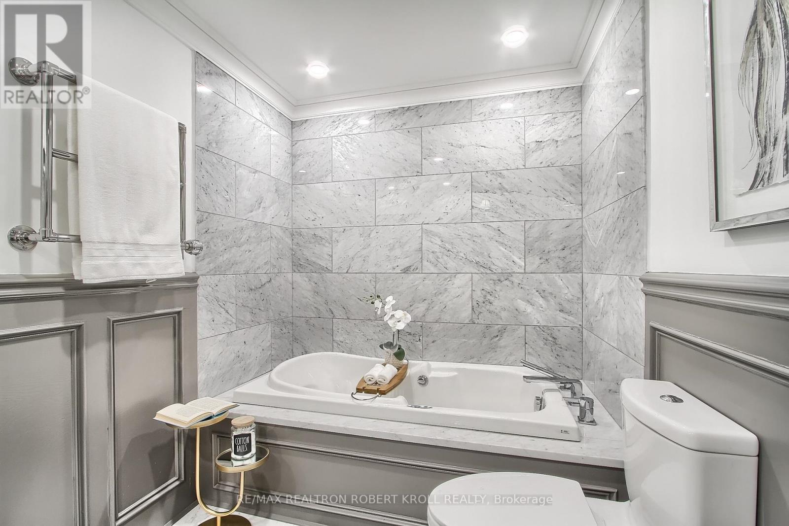 406 - 55a Avenue Road, Toronto, Ontario  M5R 2G3 - Photo 35 - C12408860